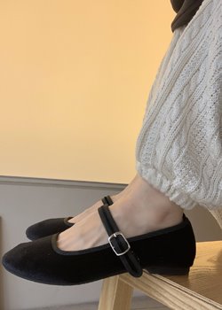 벨벳 메리제인 슈즈(2color) 발이 예뻐 보여요,폭주
